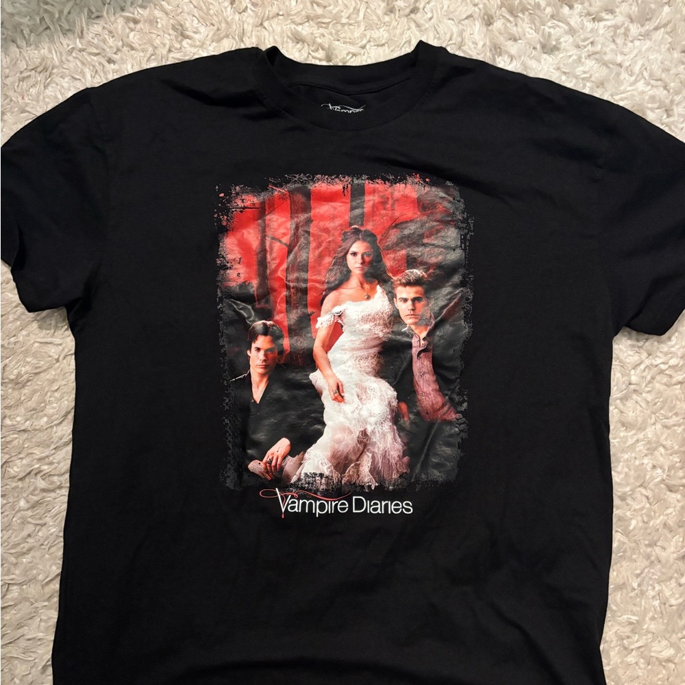Vampire Diaries Black Graphic Tee - Men